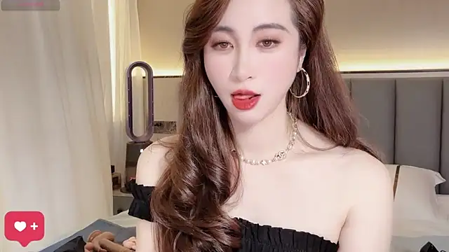 wuyueaini online show from March 19, 2026, 6:24 am