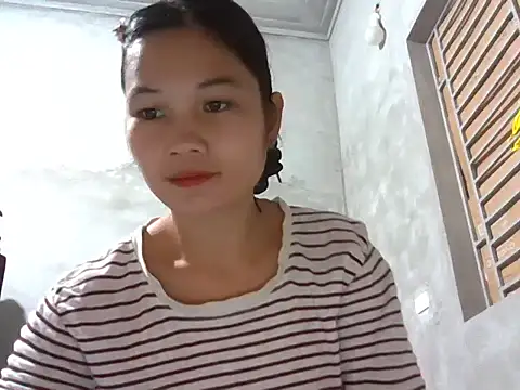 Snapshot of Bjorn357 chatting on December 4, 2025, 4:11 am Bjorn357 online show from December 4, 2025, 4:11 am