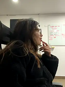 Snapshot of Isabela_Colins chatting on September 16, 2025, 11:33 am Isabela Colins online show from September 16, 2025, 11:33 am