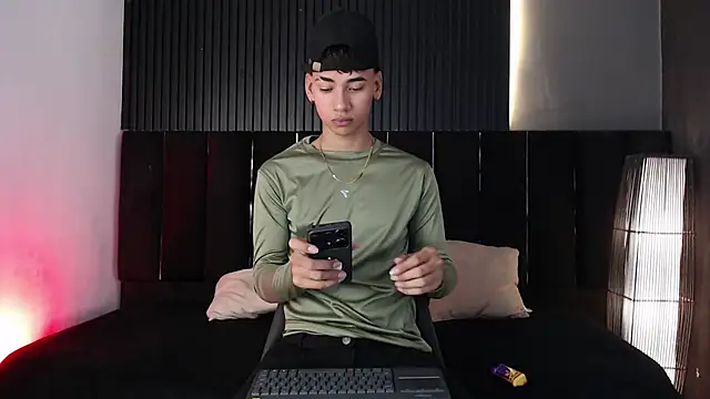 Dominic ghost online show from November 8, 2025, 8:34 pm