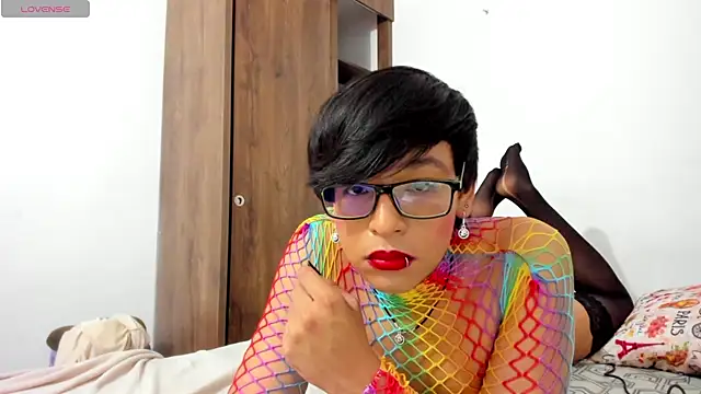 Snapshot of Dannyhot_ chatting on October 22, 2025, 7:52 am Dannyhot online show from October 22, 2025, 7:52 am