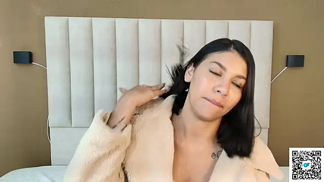 Snapshot of goddess_saori_ chatting on October 21, 2025, 1:05 am goddess saori  online show from October 21, 2025, 1:05 am