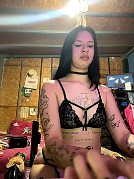 ketchupp5 online show from October 3, 2025, 11:39 pm