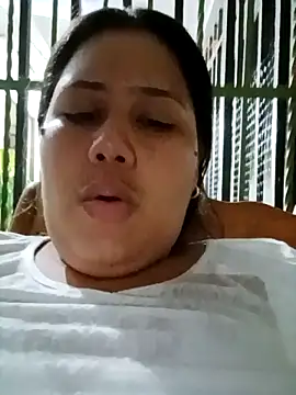 Snapshot of hera_and_kratos chatting on October 19, 2025, 2:47 am hera and kratos online show from October 19, 2025, 2:47 am