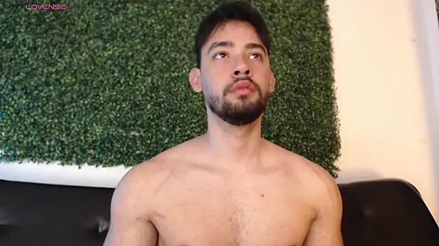 Snapshot of sam_ford_2 chatting on February 9, 2026, 3:37 am sam ford 2 online show from February 9, 2026, 3:37 am