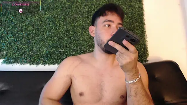 Snapshot of sam_ford_2 chatting on February 27, 2026, 1:39 am sam ford 2 online show from February 27, 2026, 1:39 am