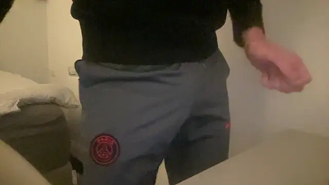 Snapshot of peterpapiNL chatting on November 23, 2025, 6:40 pm peterpapiNL online show from November 23, 2025, 6:40 pm