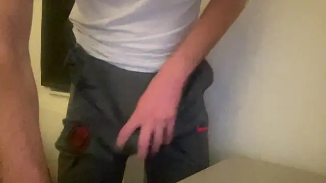 Snapshot of peterpapiNL chatting on November 3, 2025, 10:35 pm peterpapiNL online show from November 3, 2025, 10:35 pm