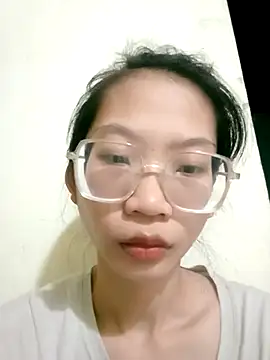 Snapshot of Joywhar chatting on October 18, 2025, 7:49 pm Joywhar online show from October 18, 2025, 7:49 pm