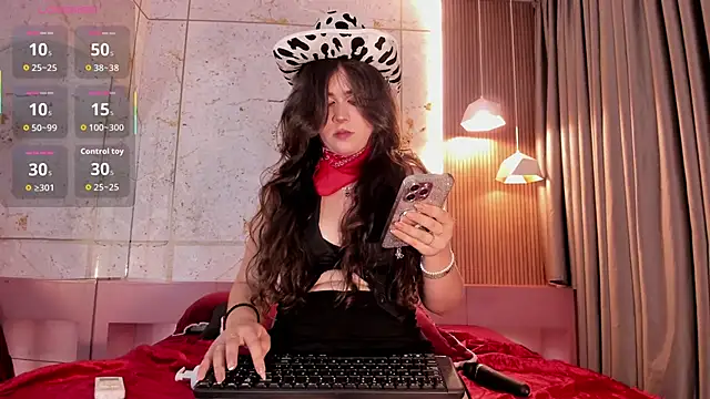 EllyMiller online show from November 5, 2025, 3:09 am