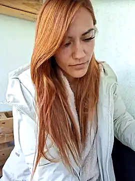 Snapshot of SlimBellaa chatting on September 23, 2025, 9:27 am SlimBellaa online show from September 23, 2025, 9:27 am