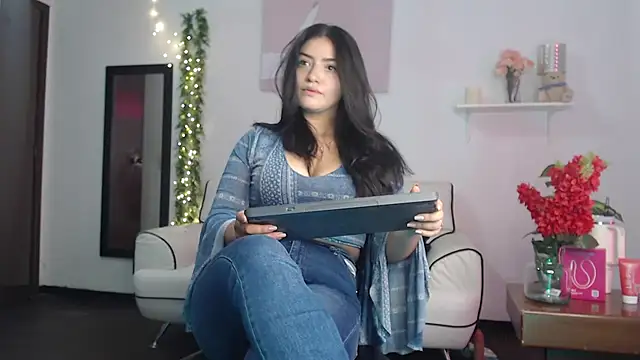Snapshot of Noapino chatting on July 29, 2026, 7:57 pm Noapino online show from July 29, 2026, 7:57 pm
