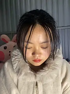 Julia-Elsa online show from January 16, 2026, 4:16 am