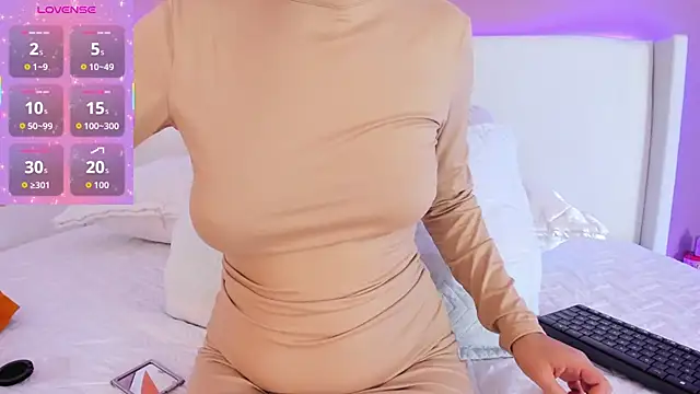 Snapshot of _Saandy chatting on November 12, 2025, 11:47 am Saandy online show from November 12, 2025, 11:47 am