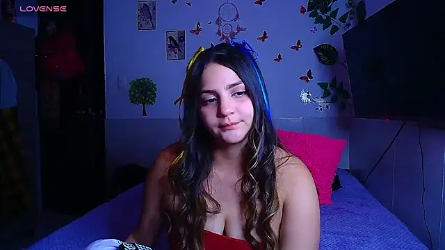 Snapshot of emily_cooper_t chatting on July 4, 2026, 1:12 am emily cooper t online show from July 4, 2026, 1:12 am