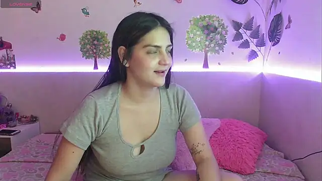 emily cooper t online show from December 4, 2025, 2:10 am