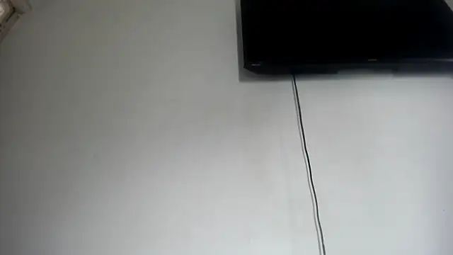 Snapshot of Foxy_Lovex chatting on April 29, 2026, 9:32 pm Foxy Lovex online show from April 29, 2026, 9:32 pm