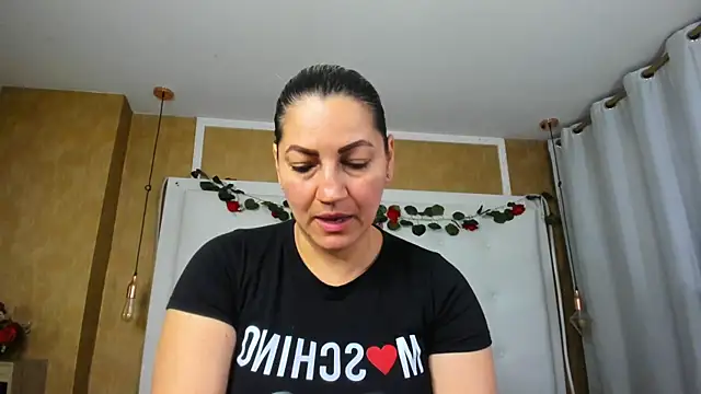 Snapshot of Heidy_milf chatting on May 12, 2026, 7:53 pm Heidy milf online show from May 12, 2026, 7:53 pm