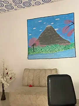 luxurykatty online show from March 15, 2026, 7:37 am