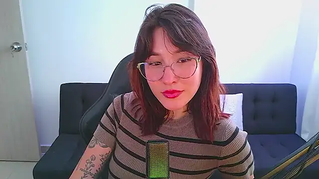 Yulienneg online show from March 14, 2026, 10:16 pm