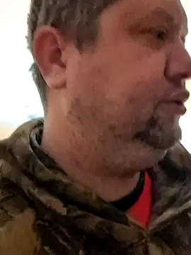 Snapshot of Single_White_Male chatting on December 20, 2025, 11:24 am Single White Male online show from December 20, 2025, 11:24 am