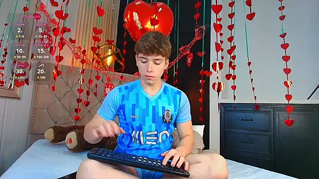 TaylerWhite online show from September 22, 2025, 12:55 pm