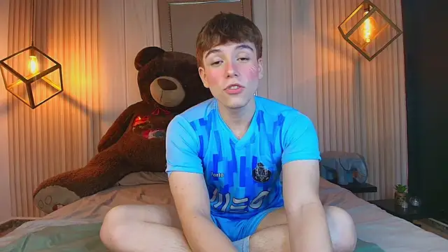 TaylerWhite online show from October 2, 2025, 1:03 pm