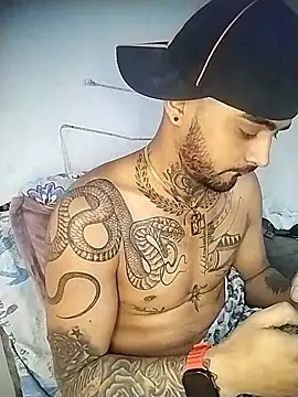 Snapshot of marko_blaze chatting on October 4, 2025, 11:39 pm marko blaze online show from October 4, 2025, 11:39 pm