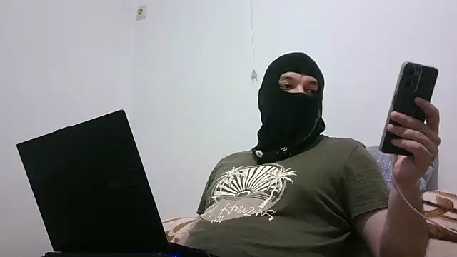 Snapshot of Black_Scorpion91 chatting on February 4, 2026, 5:52 pm Black Scorpion91 online show from February 4, 2026, 5:52 pm