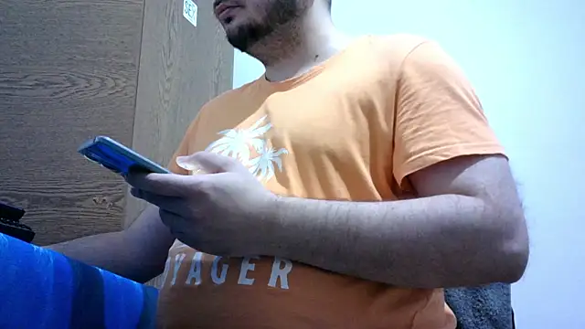 Snapshot of Black_Scorpion91 chatting on December 17, 2025, 6:13 pm Black Scorpion91 online show from December 17, 2025, 6:13 pm