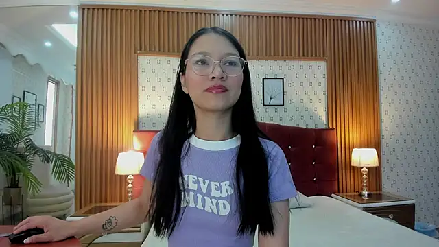 Snapshot of Sophie_Calloway chatting on November 12, 2025, 2:54 pm Sophie Calloway online show from November 12, 2025, 2:54 pm