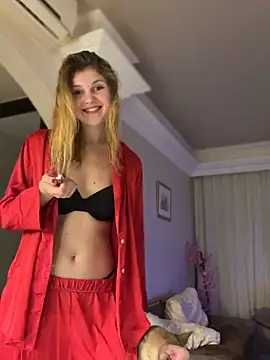 Snapshot of Emaline_Fane chatting on January 5, 2026, 5:38 pm Emaline Fane online show from January 5, 2026, 5:38 pm