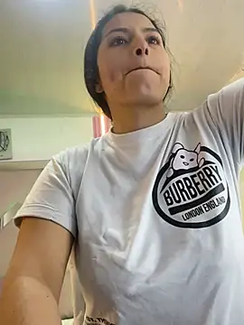 Mia garcia28 online show from January 16, 2026, 8:13 pm