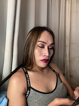 RomanticPearlTS online show from March 26, 2026, 1:37 am