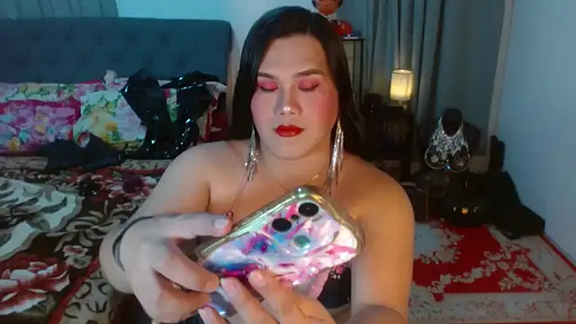 Snapshot of LustfullVelindaks chatting on November 10, 2025, 9:03 am LustfullVelindaks online show from November 10, 2025, 9:03 am