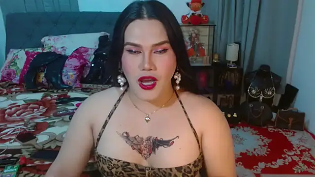 Snapshot of LustfullVelindaks chatting on October 19, 2025, 10:07 am LustfullVelindaks online show from October 19, 2025, 10:07 am