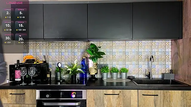 Snapshot of DebiHenks chatting on February 26, 2026, 5:13 pm DebiHenks online show from February 26, 2026, 5:13 pm