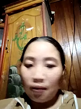 Snapshot of PhamPhung chatting on November 4, 2025, 11:14 am PhamPhung online show from November 4, 2025, 11:14 am