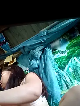 Snapshot of PhamPhung chatting on November 10, 2025, 2:05 am PhamPhung online show from November 10, 2025, 2:05 am