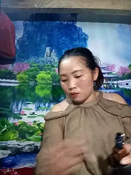 PhamPhung online show from February 6, 2026, 3:19 pm