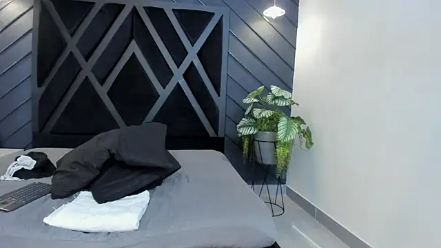 Snapshot of marco_garciia_ chatting on November 1, 2025, 11:20 pm marco garciia online show from November 1, 2025, 11:20 pm