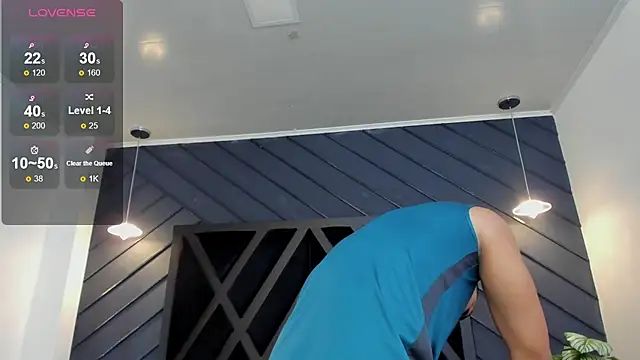 Snapshot of marco_garciia_ chatting on October 29, 2025, 11:14 pm marco garciia online show from October 29, 2025, 11:14 pm