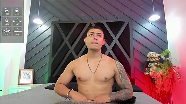 Snapshot of marco_garciia_ chatting on November 18, 2025, 11:15 pm marco garciia online show from November 18, 2025, 11:15 pm