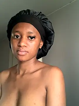 Snapshot of sweetcake87 chatting on October 15, 2025, 11:29 am sweetcake87 online show from October 15, 2025, 11:29 am