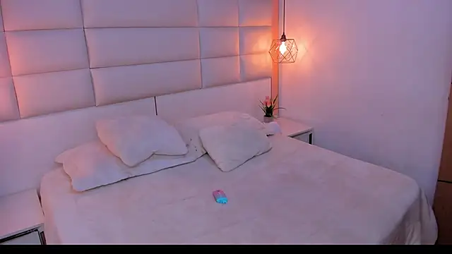 Dali collin online show from April 12, 2026, 2:20 pm