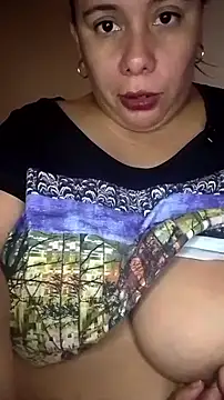 Snapshot of luzdanna chatting on November 5, 2025, 2:09 pm luzdanna online show from November 5, 2025, 2:09 pm