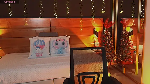 hanna kimura online show from November 21, 2025, 2:43 am