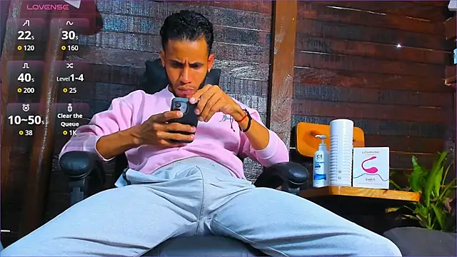 Alex bigcock11  online show from November 23, 2025, 2:49 pm