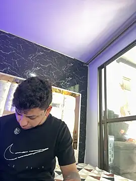 Snapshot of DayanaDG chatting on December 4, 2025, 6:40 pm DayanaDG online show from December 4, 2025, 6:40 pm