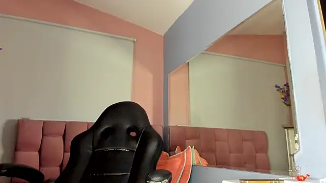 Tommy Lovee online show from September 9, 2025, 5:28 am